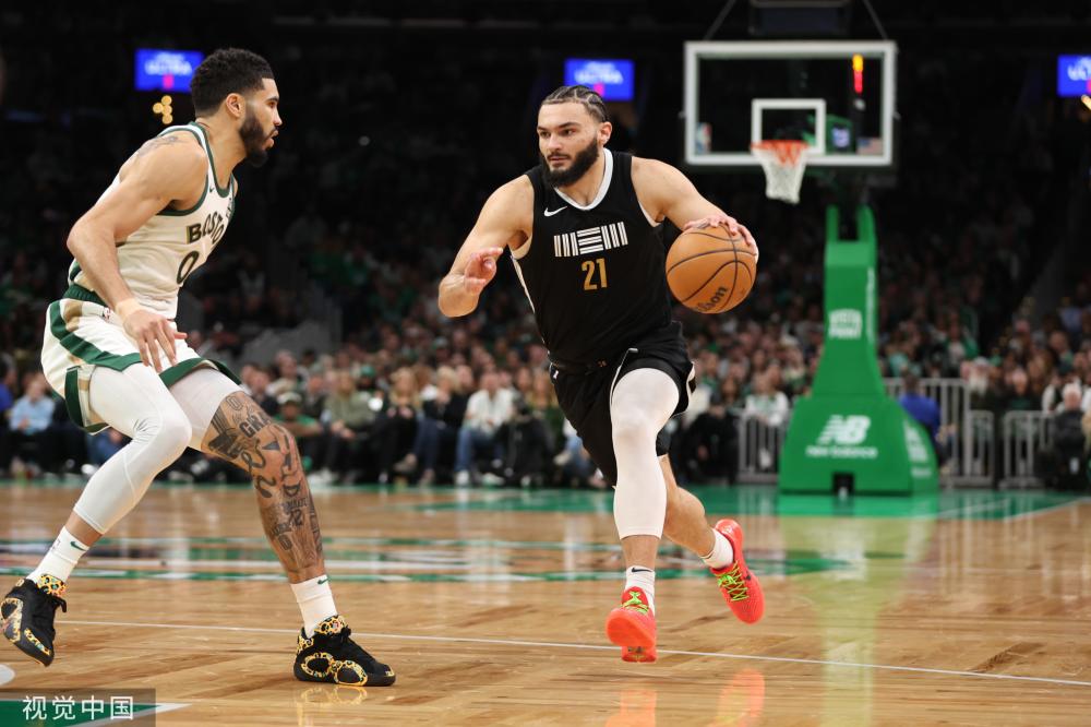 色更多是领 色更多是领